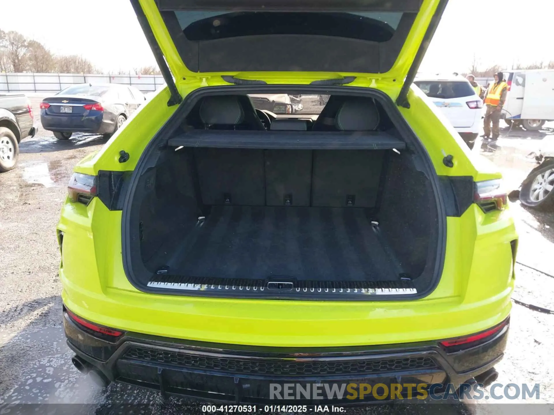 17 fotografías del automóvil dañado ZPBUA1ZLXNLA21017 LAMBORGHINI URUS 2022