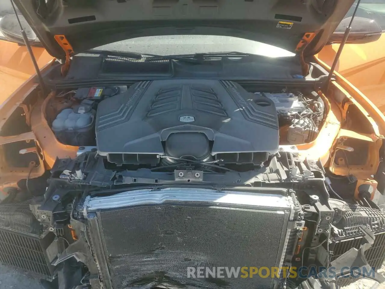 12 fotografías del automóvil dañado ZPBUC3ZL7PLA26958 LAMBORGHINI URUS PERFO 2023