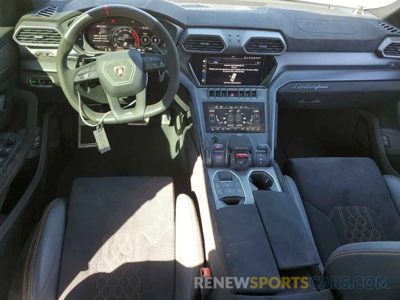 8 fotografías del automóvil dañado ZPBUC3ZL7PLA26958 LAMBORGHINI URUS PERFO 2023