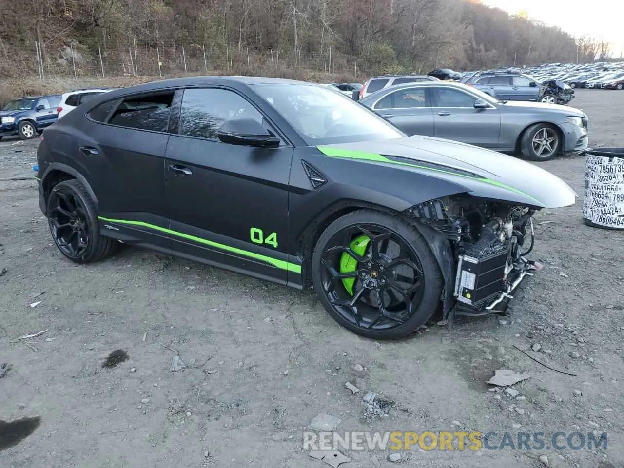 4 fotografías del automóvil dañado ZPBUC3ZL1RLA29034 LAMBORGHINI URUS PERFO 2024