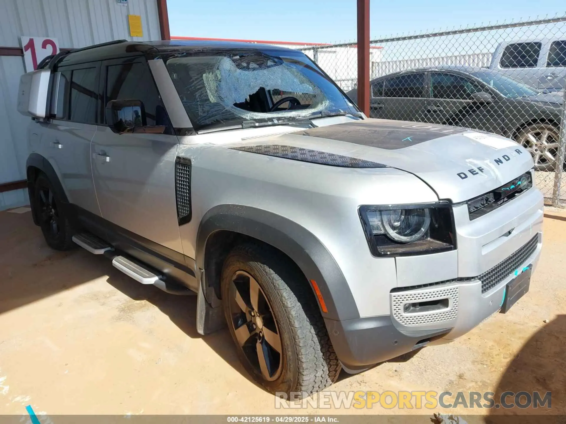 1 fotografías del automóvil dañado SALE1EEU3L2005075 LAND ROVER DEFENDER 2020