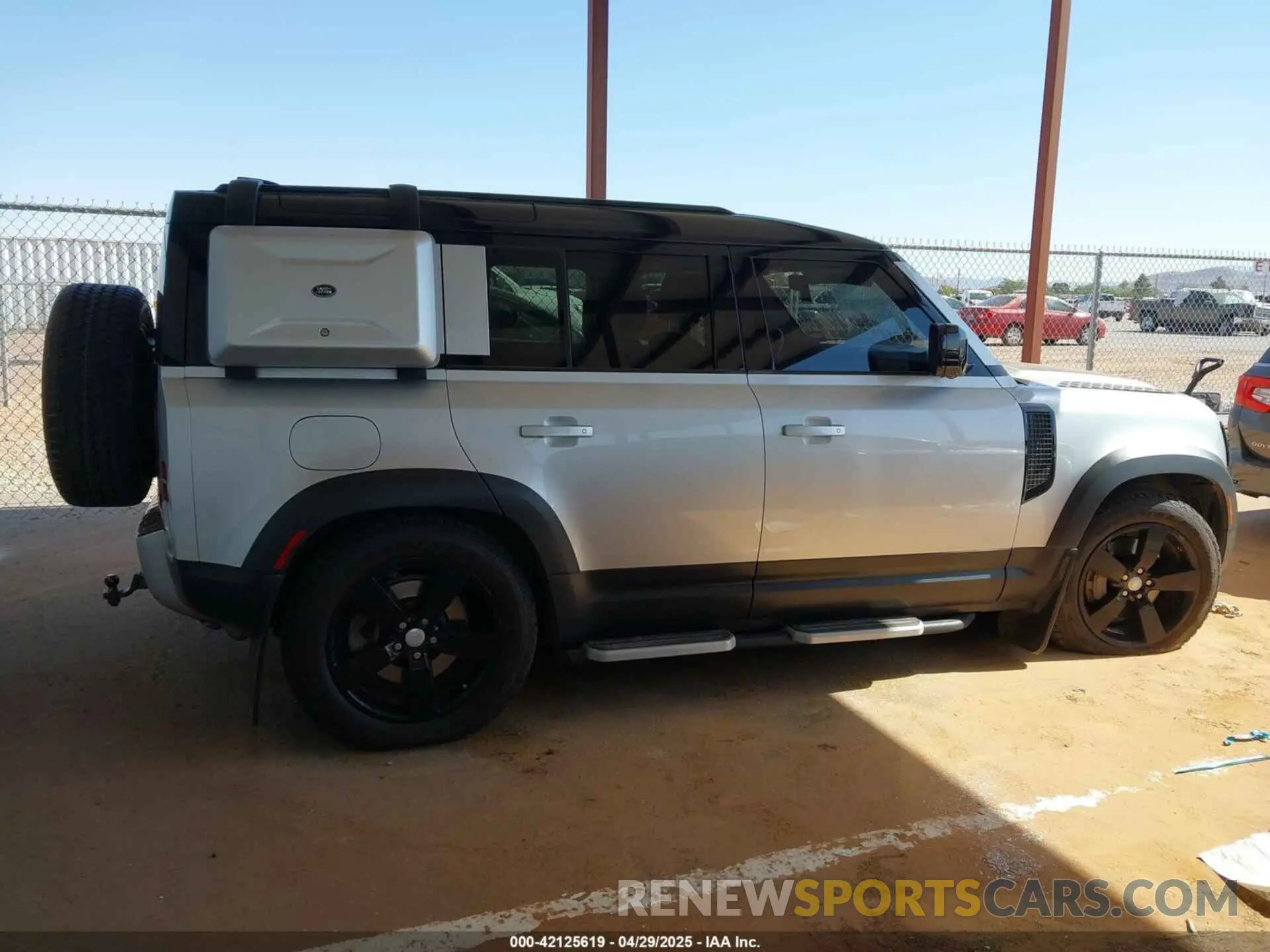 13 fotografías del automóvil dañado SALE1EEU3L2005075 LAND ROVER DEFENDER 2020