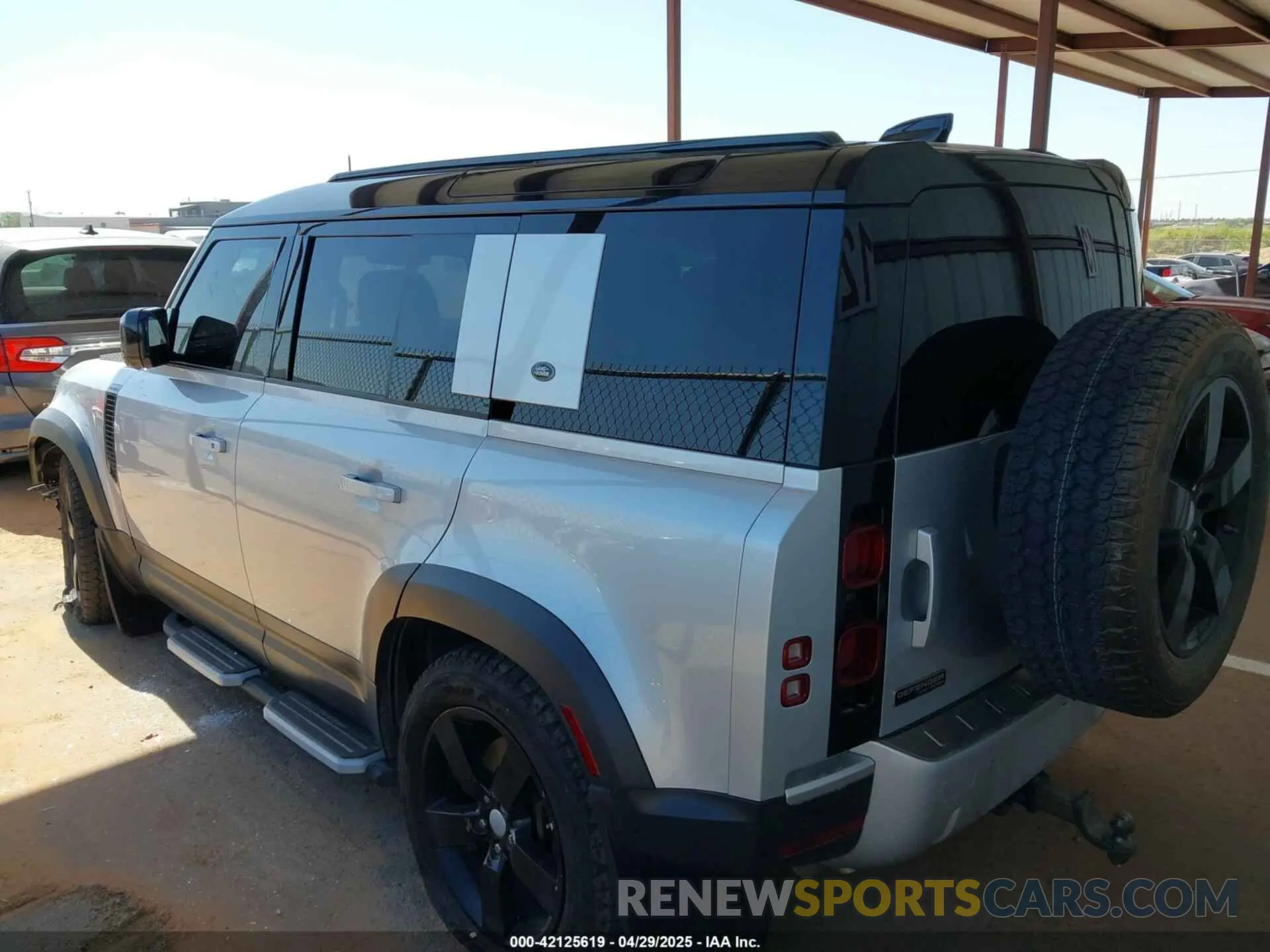 14 fotografías del automóvil dañado SALE1EEU3L2005075 LAND ROVER DEFENDER 2020