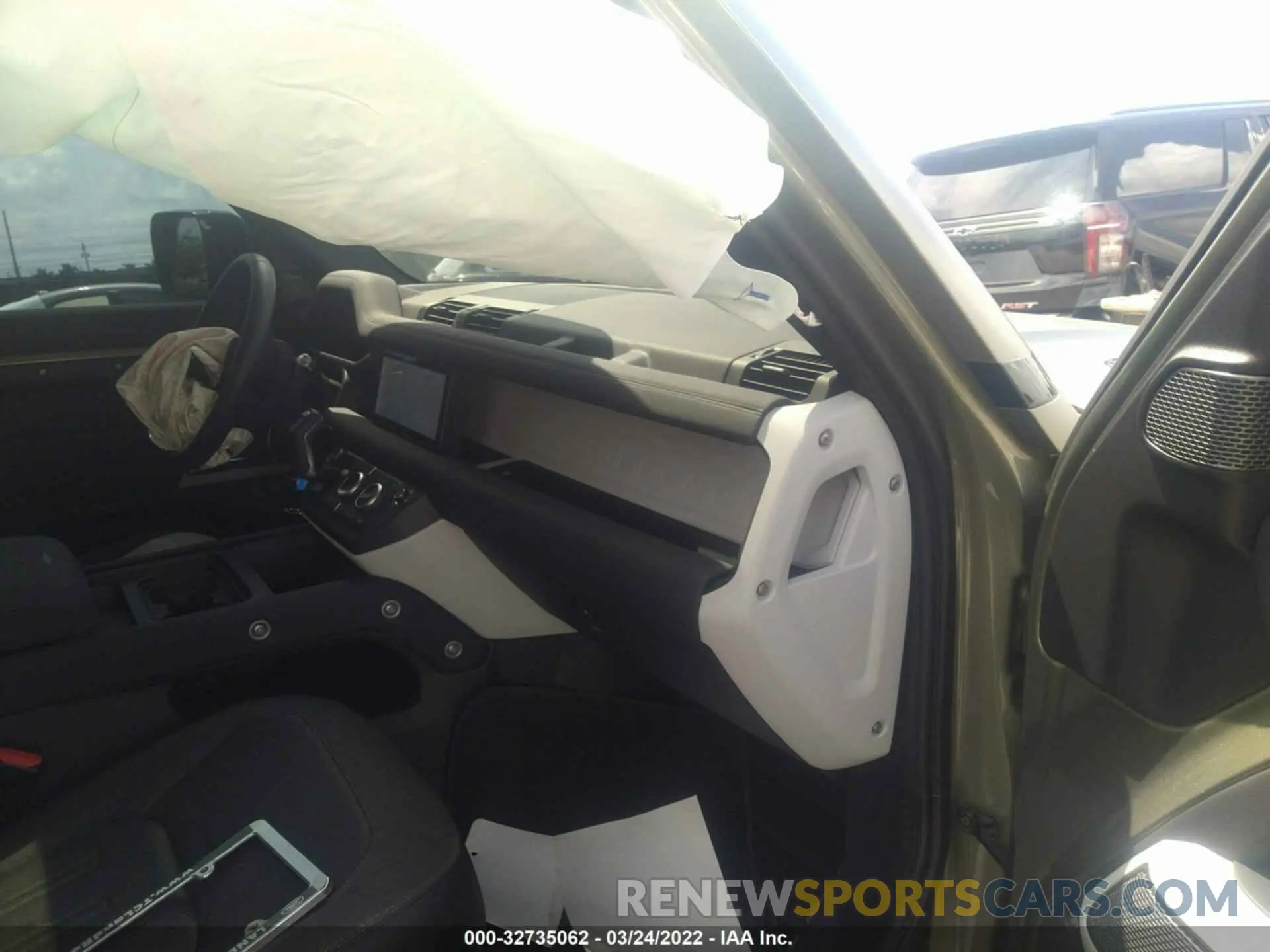 5 fotografías del automóvil dañado SALE1EEU3L2016870 LAND ROVER DEFENDER 2020