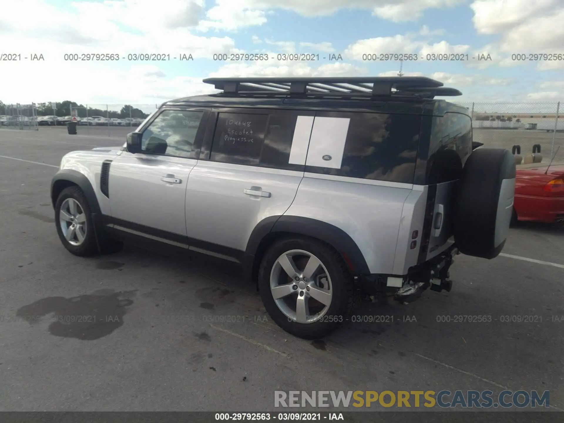 3 fotografías del automóvil dañado SALE1EEU7L2005466 LAND ROVER DEFENDER 2020