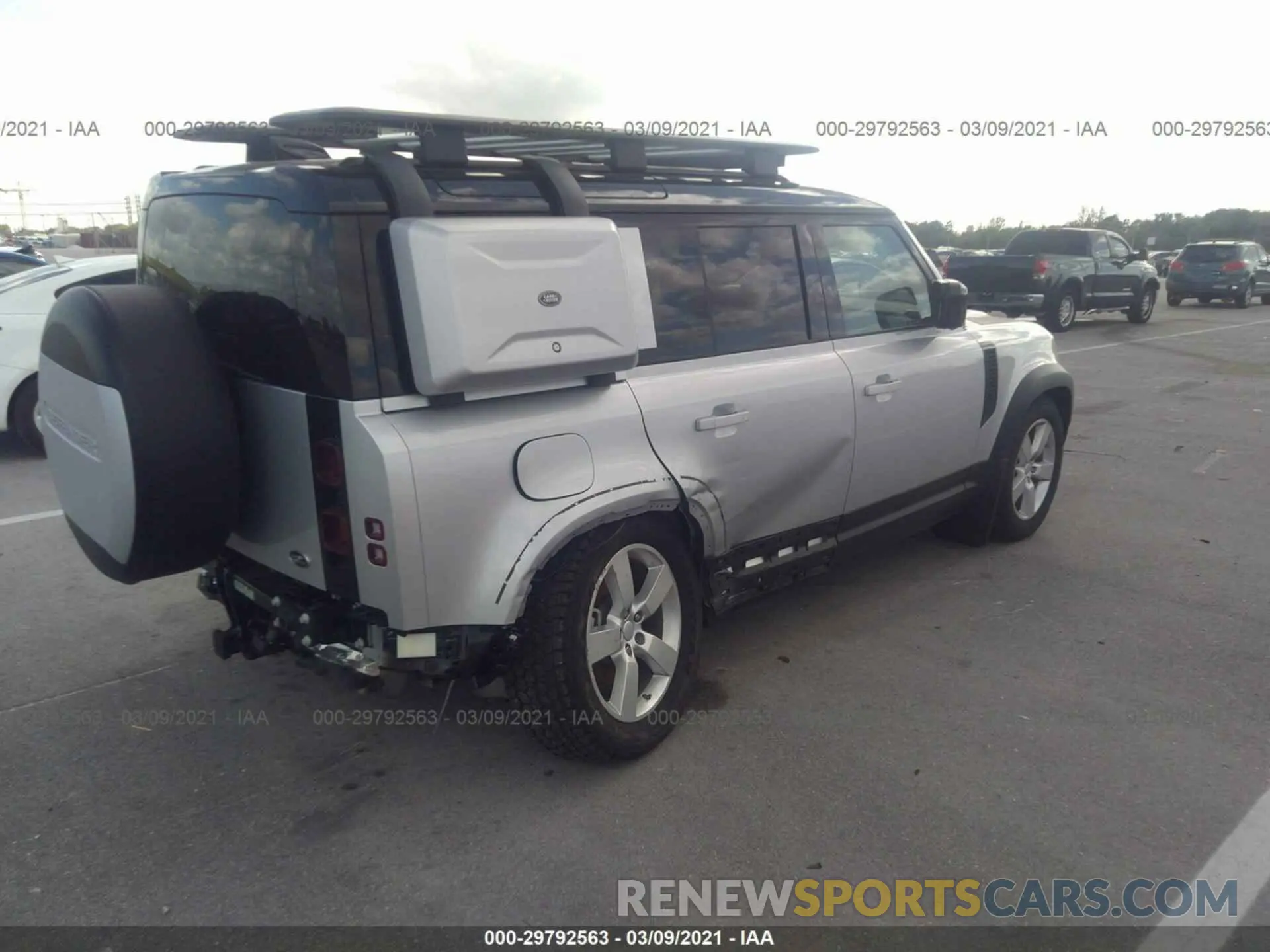 4 fotografías del automóvil dañado SALE1EEU7L2005466 LAND ROVER DEFENDER 2020