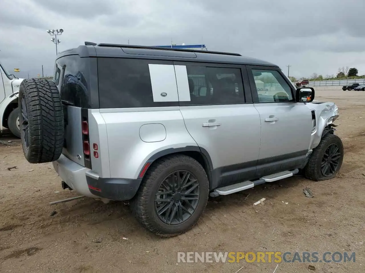3 fotografías del automóvil dañado SALE1EEU9L2003444 LAND ROVER DEFENDER 2020