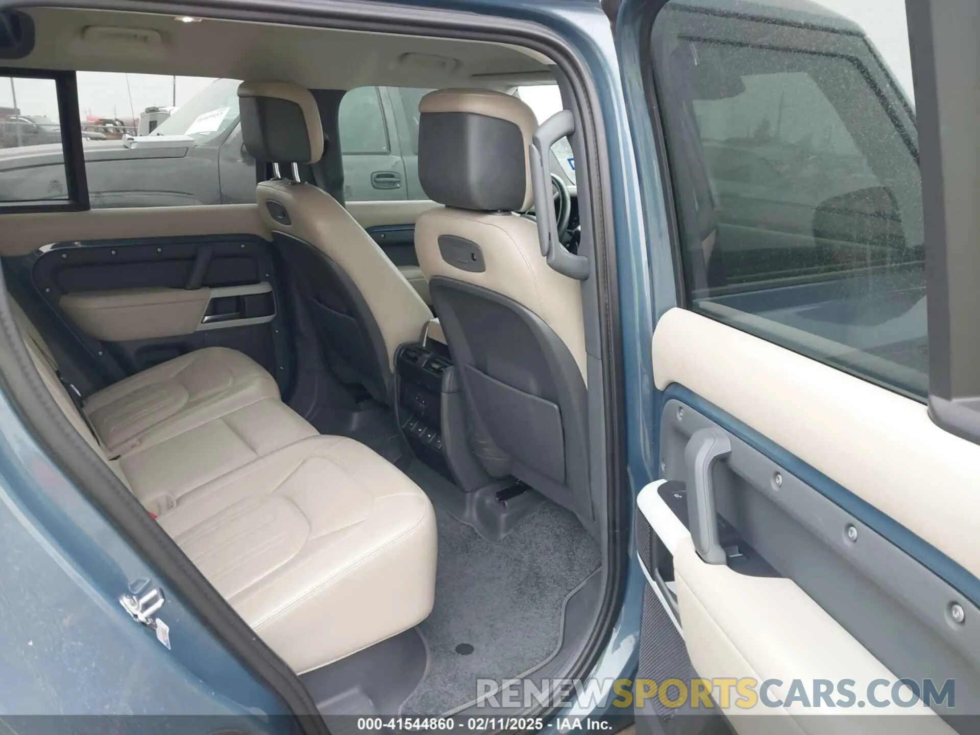 8 fotografías del automóvil dañado SALE97EU6L2016219 LAND ROVER DEFENDER 2020