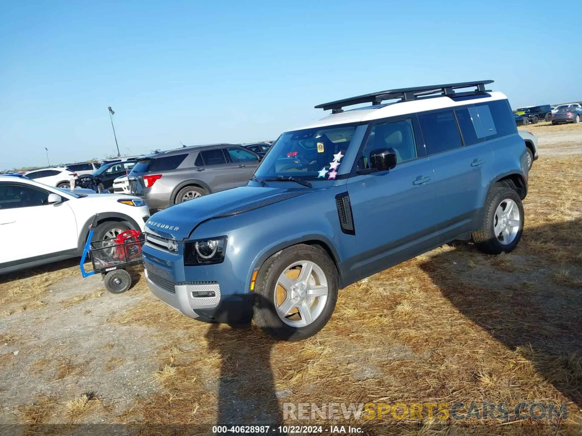 2 fotografías del automóvil dañado SALE97EU7L2020733 LAND ROVER DEFENDER 2020