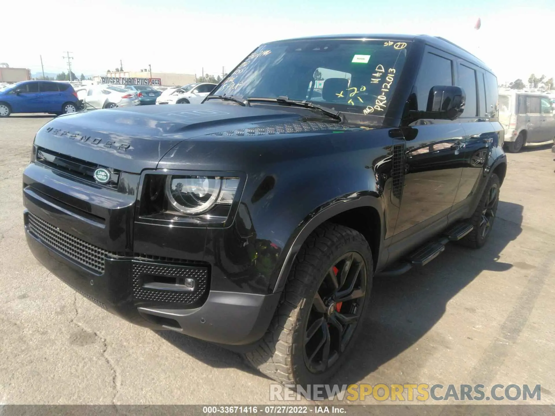 2 fotografías del automóvil dañado SALE97EU8L2022040 LAND ROVER DEFENDER 2020