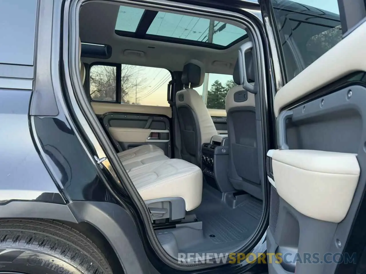 6 fotografías del automóvil dañado SALE9EEU2L2022250 LAND ROVER DEFENDER 2020