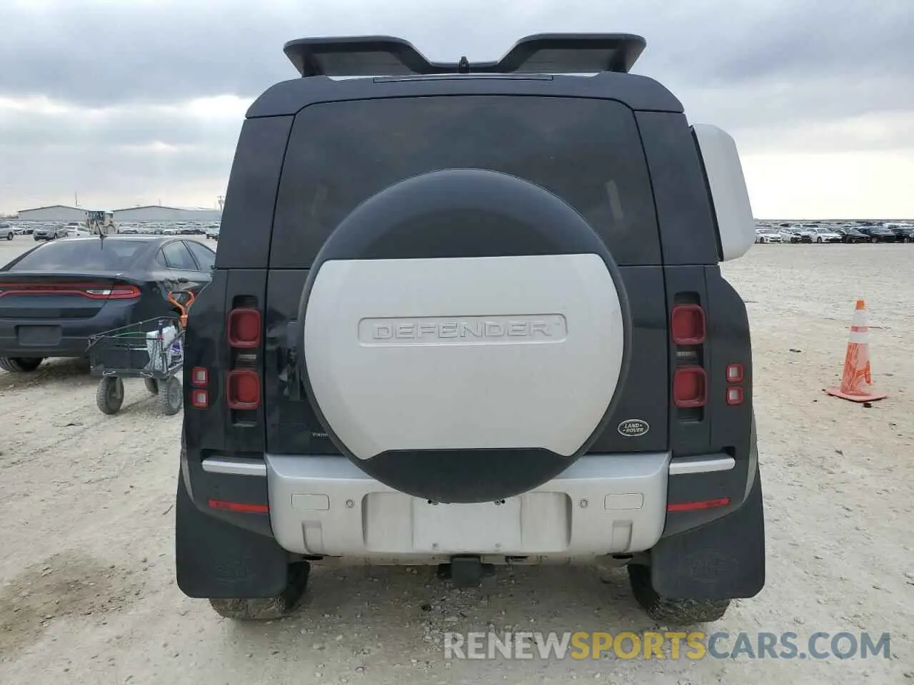 6 fotografías del automóvil dañado SALE9EEU9L2024965 LAND ROVER DEFENDER 2020