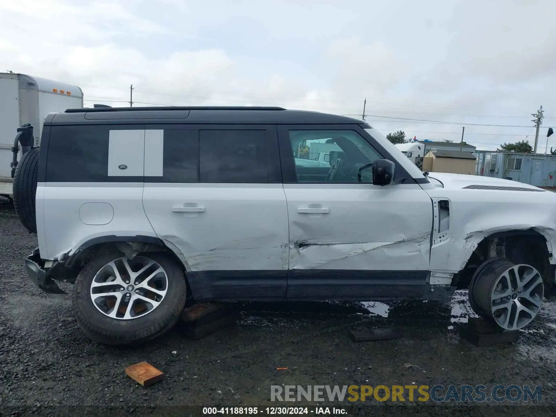 14 fotografías del automóvil dañado SALE9EEUXL2025865 LAND ROVER DEFENDER 2020