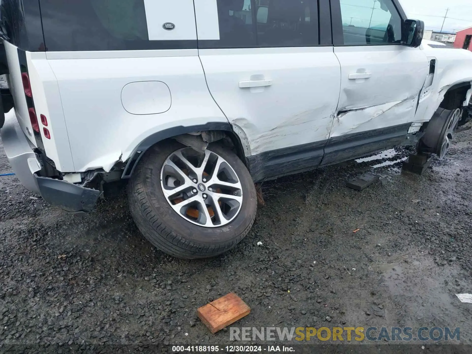6 fotografías del automóvil dañado SALE9EEUXL2025865 LAND ROVER DEFENDER 2020
