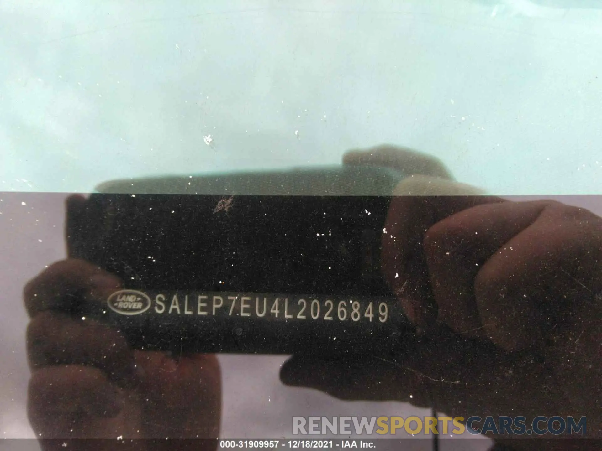 9 fotografías del automóvil dañado SALEP7EU4L2026849 LAND ROVER DEFENDER 2020