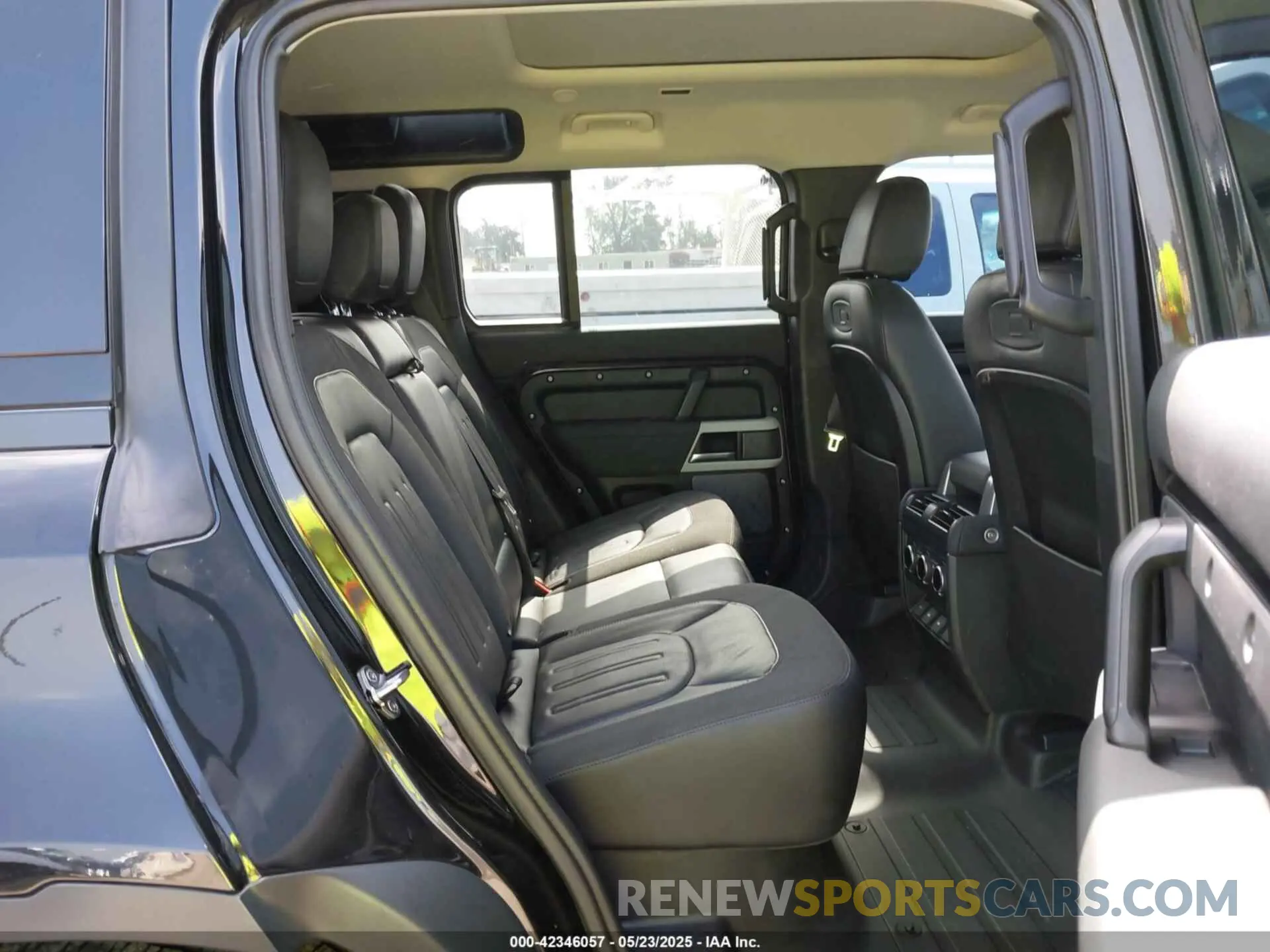 8 fotografías del automóvil dañado SALEP7EU7L2019989 LAND ROVER DEFENDER 2020