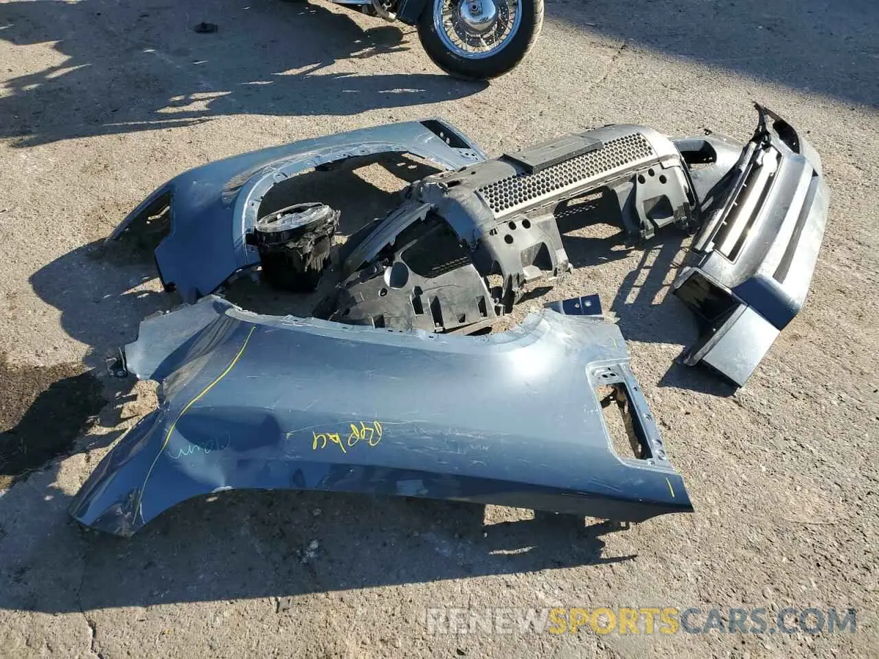 13 fotografías del automóvil dañado SALE37RU8M2041944 LAND ROVER DEFENDER 2021