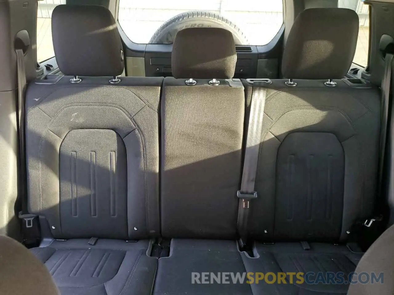10 fotografías del automóvil dañado SALEK7RX6M2060683 LAND ROVER DEFENDER 2021