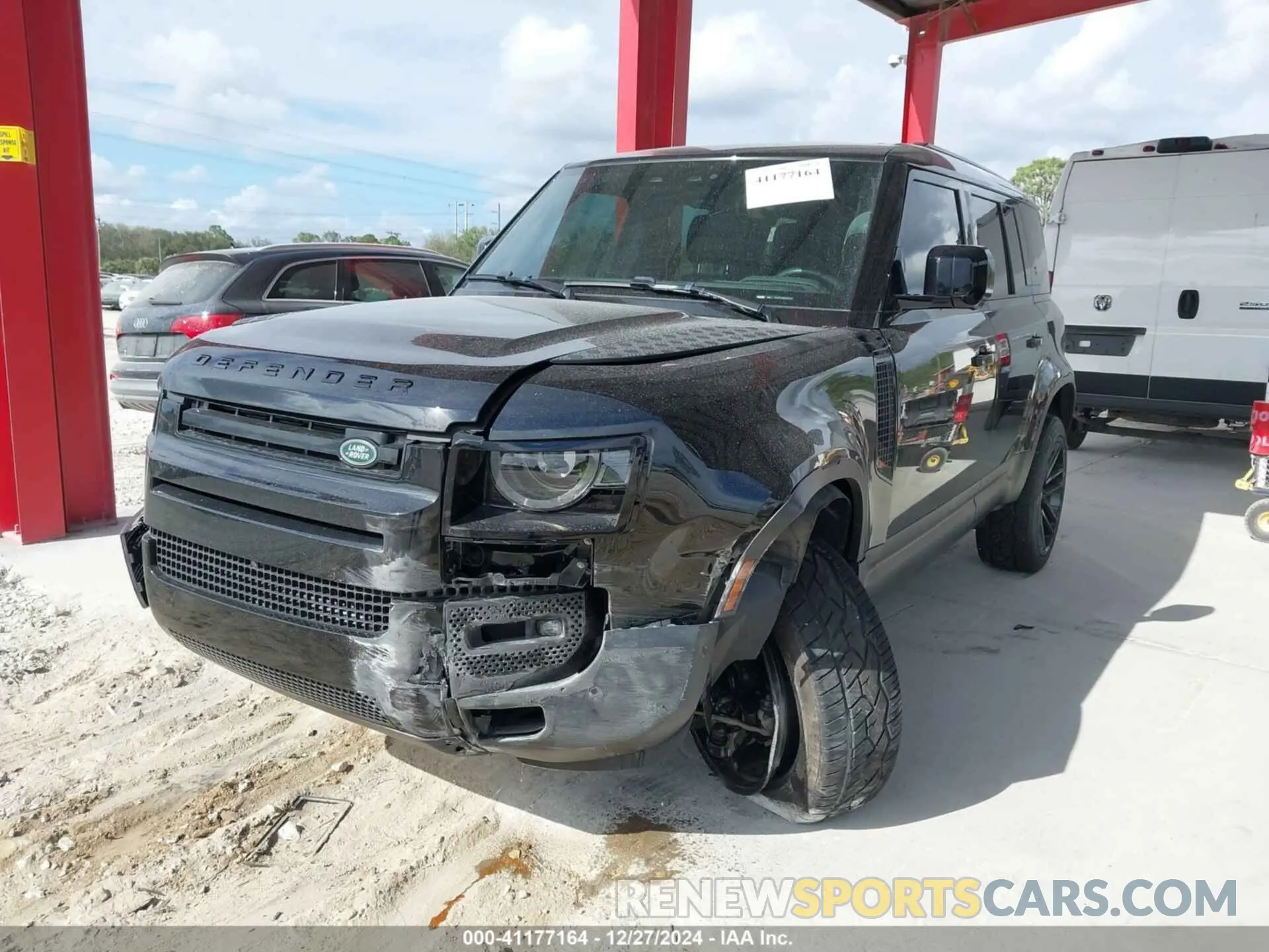 2 fotografías del automóvil dañado SALEP7RU0M2041019 LAND ROVER DEFENDER 2021