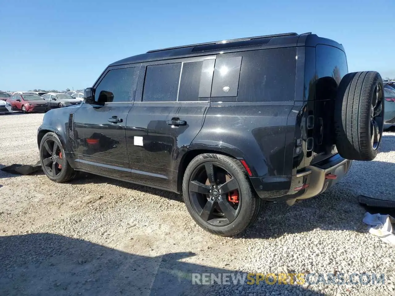 2 fotografías del automóvil dañado SALEXERU5M2035866 LAND ROVER DEFENDER 2021