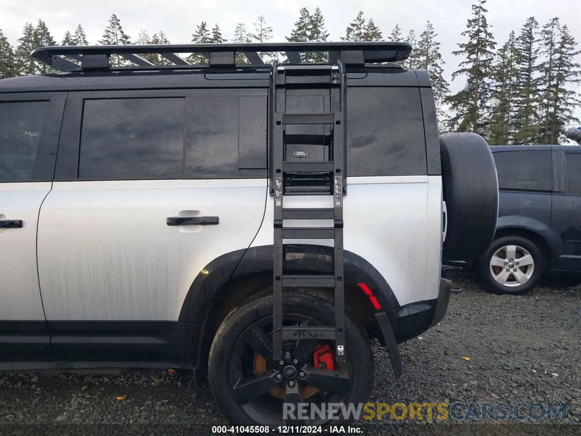 17 fotografías del automóvil dañado SALEXERU6M2038629 LAND ROVER DEFENDER 2021