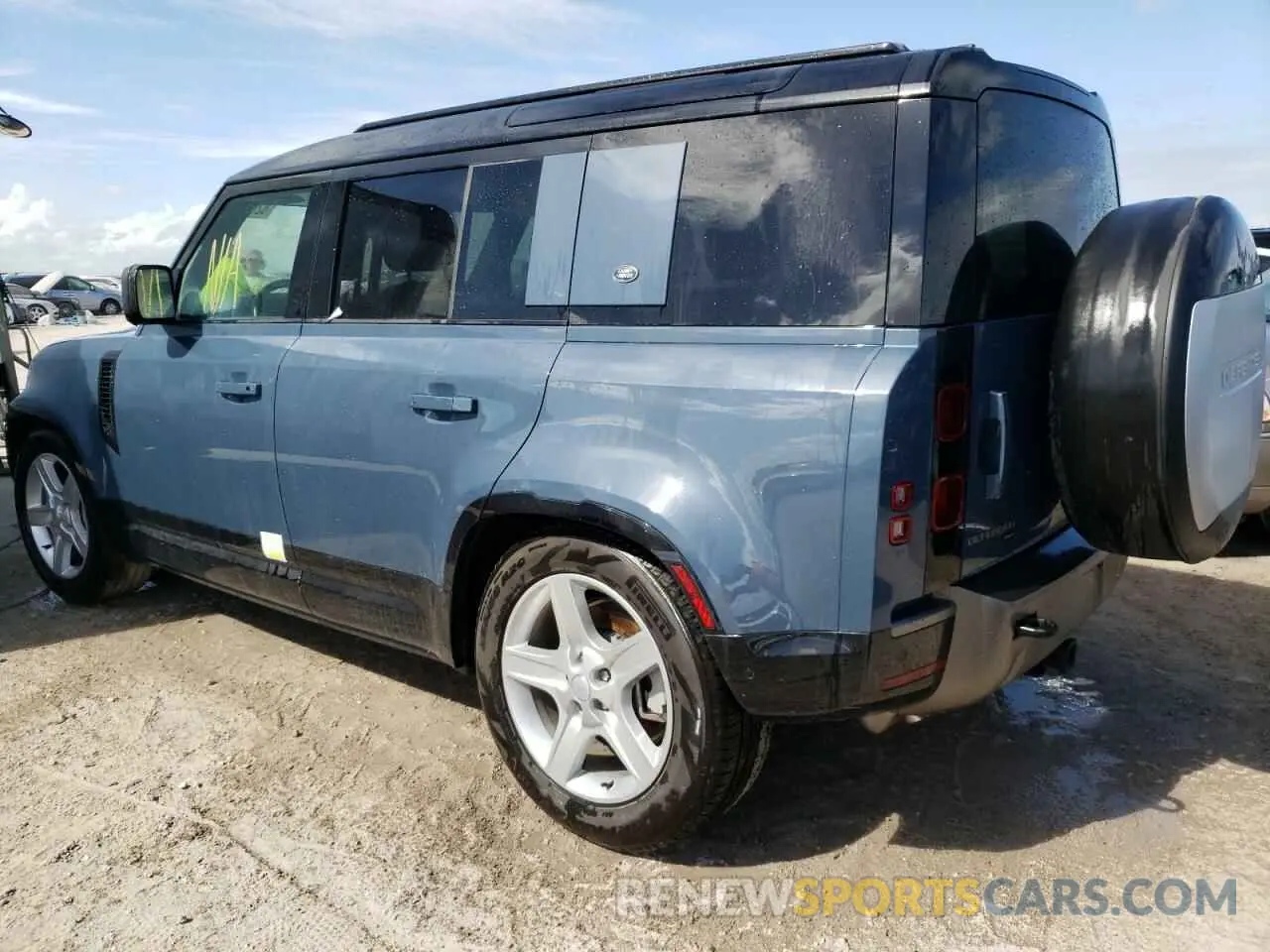 3 fotografías del automóvil dañado SALE37RU8N2093642 LAND ROVER DEFENDER 2022