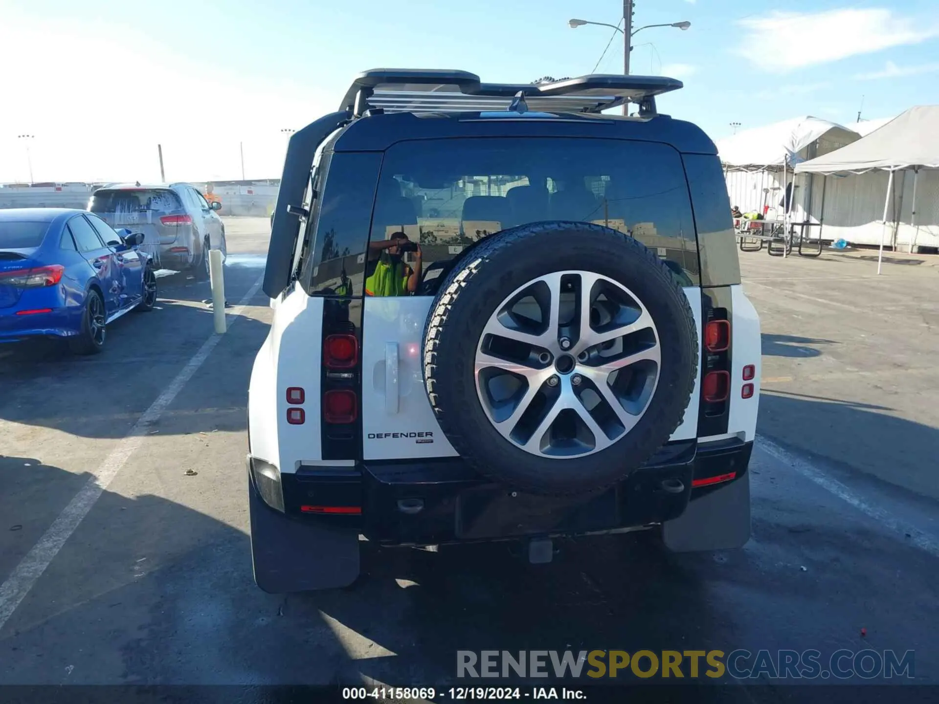 16 fotografías del automóvil dañado SALE3ERU5N2078911 LAND ROVER DEFENDER 2022