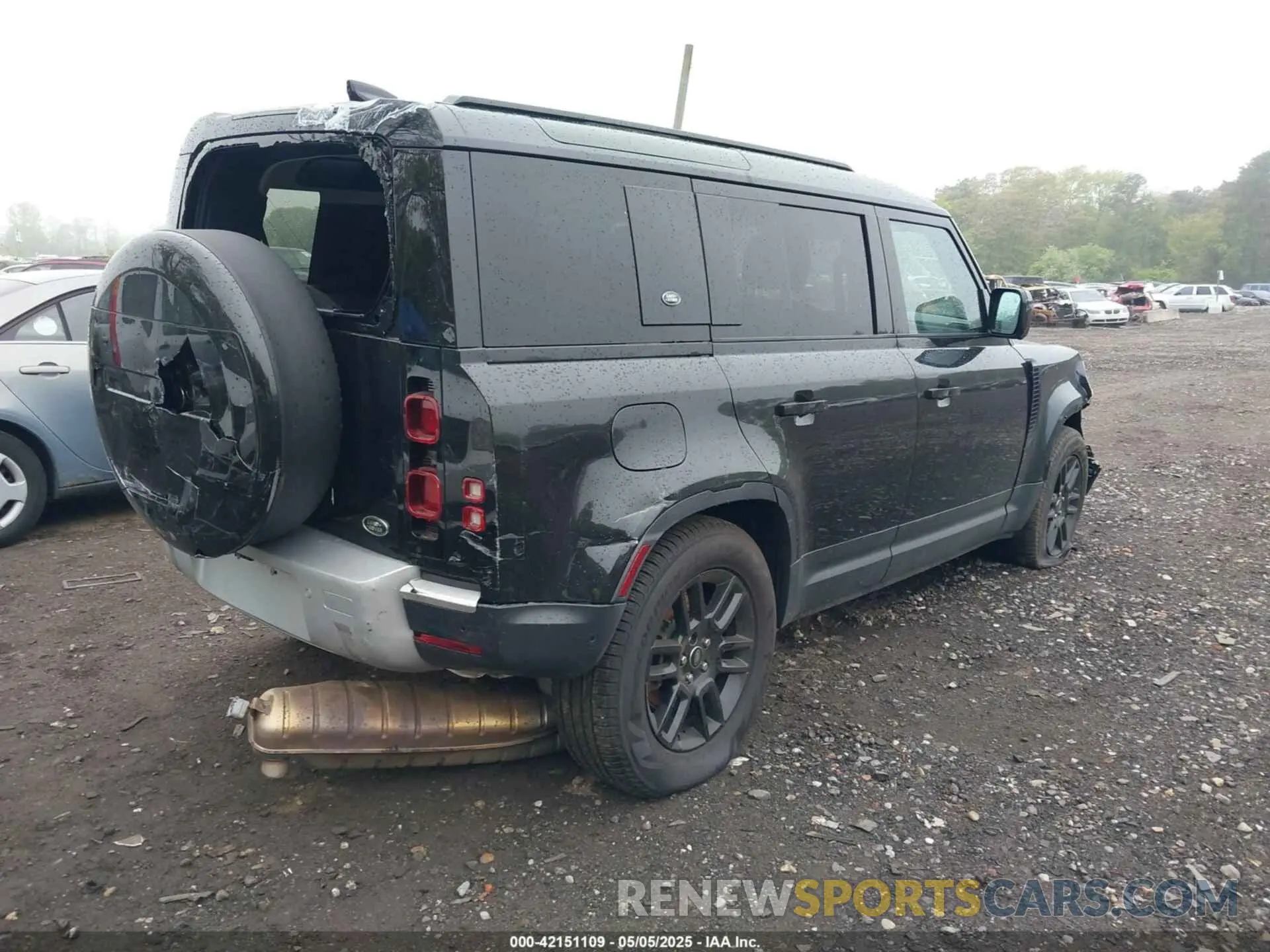 4 fotografías del automóvil dañado SALEPERU2N2088316 LAND ROVER DEFENDER 2022