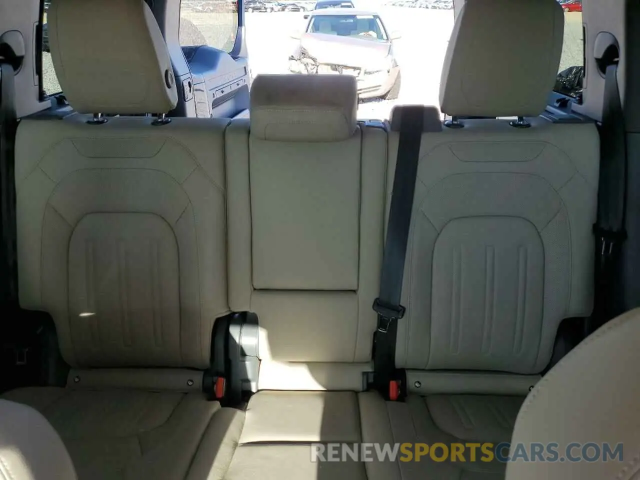 10 fotografías del automóvil dañado SALEPERU8N2067390 LAND ROVER DEFENDER 2022