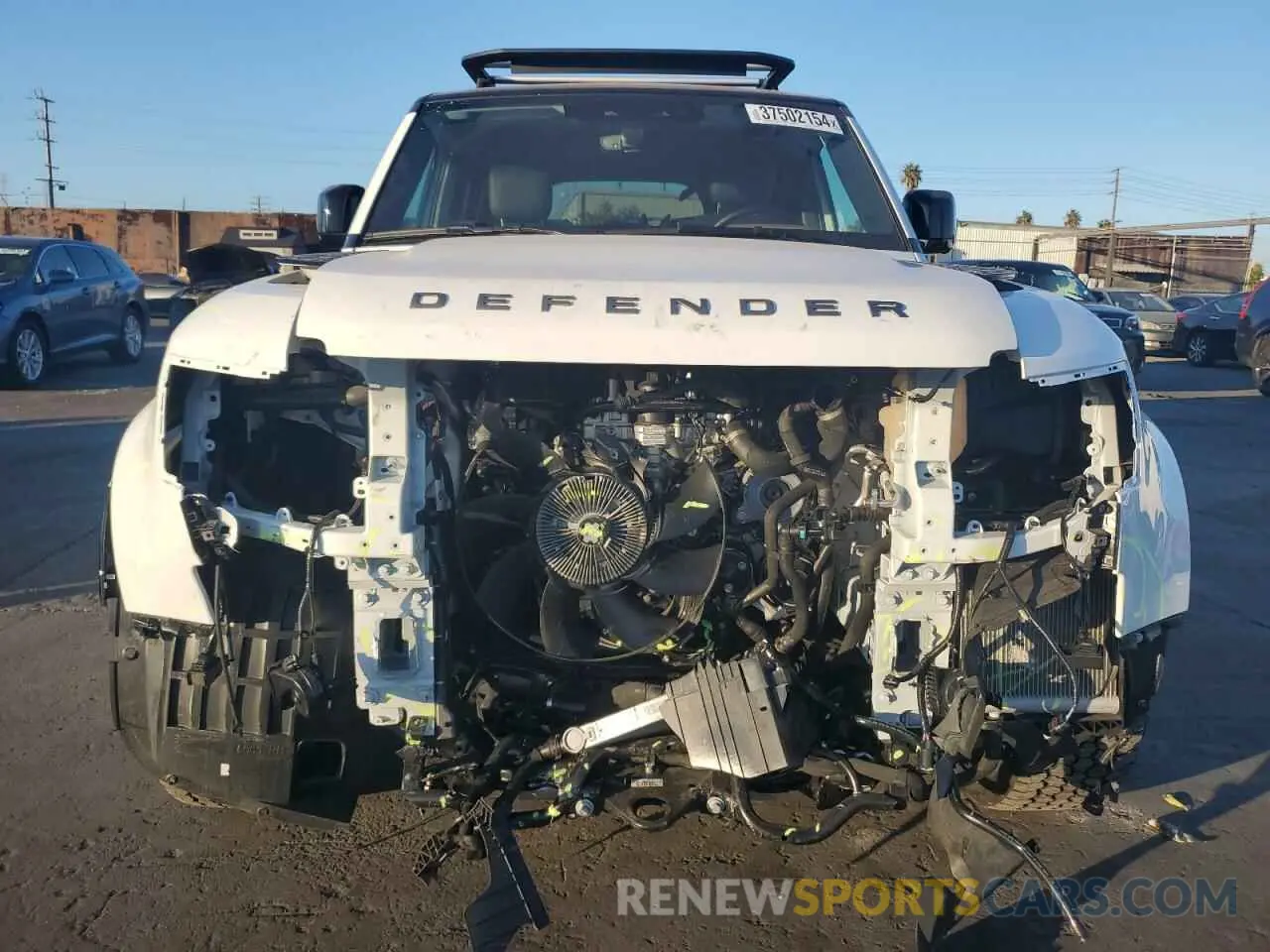 5 fotografías del automóvil dañado SALE27EU2P2174308 LAND ROVER DEFENDER 2023