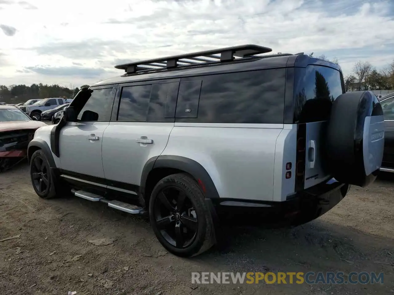 2 fotografías del automóvil dañado SALE2FEUXP2187298 LAND ROVER DEFENDER 2023