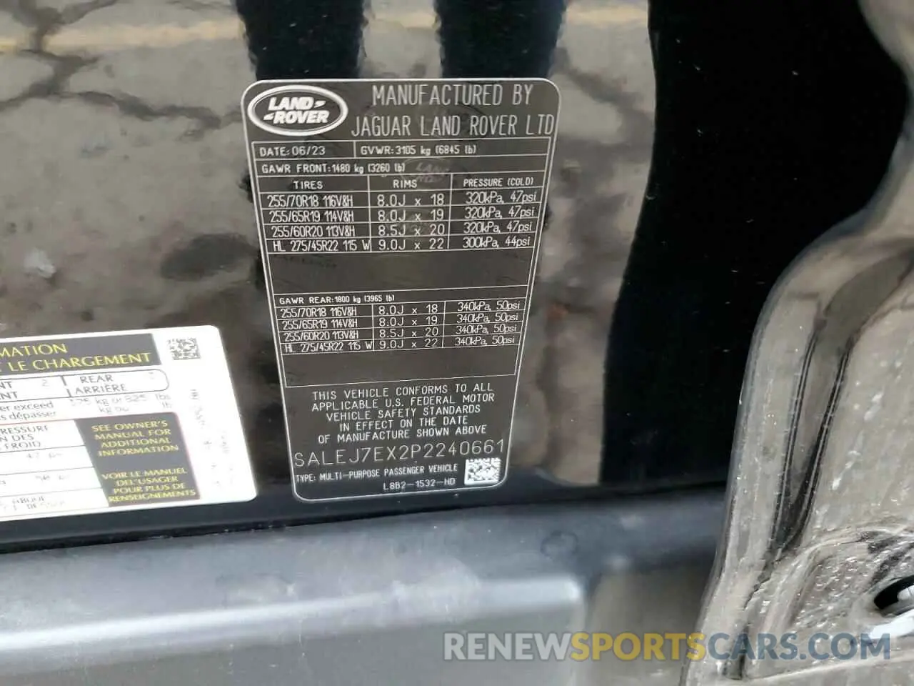 13 fotografías del automóvil dañado SALEJ7EX2P2240661 LAND ROVER DEFENDER 2023