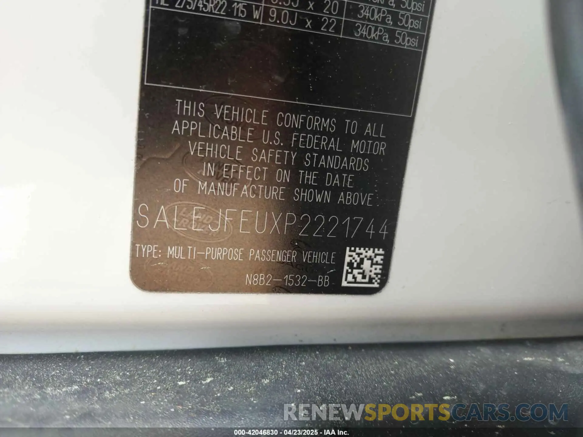 9 fotografías del automóvil dañado SALEJFEUXP2221744 LAND ROVER DEFENDER 2023