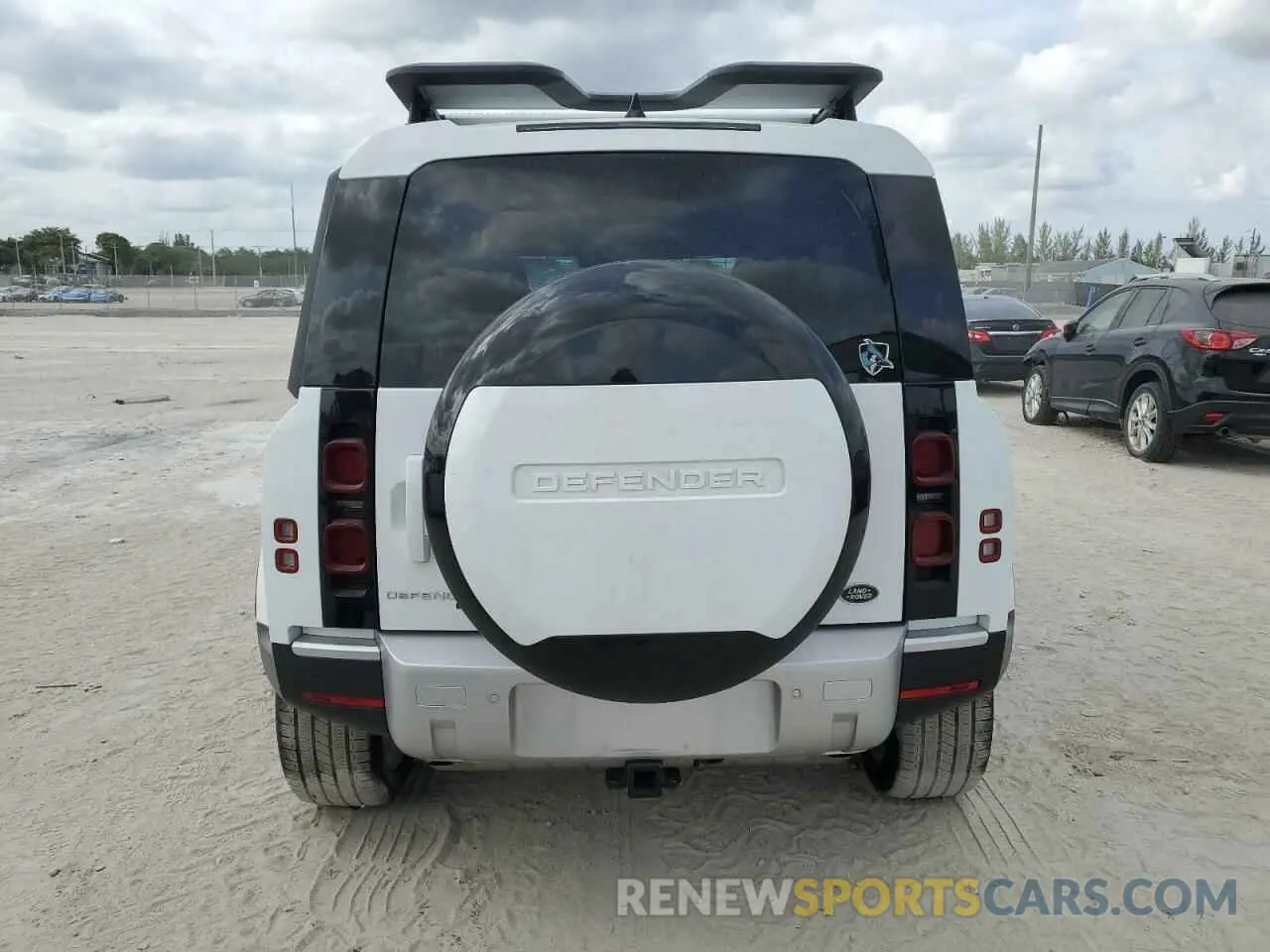 6 fotografías del automóvil dañado SALEPEEU6P2224987 LAND ROVER DEFENDER 2023