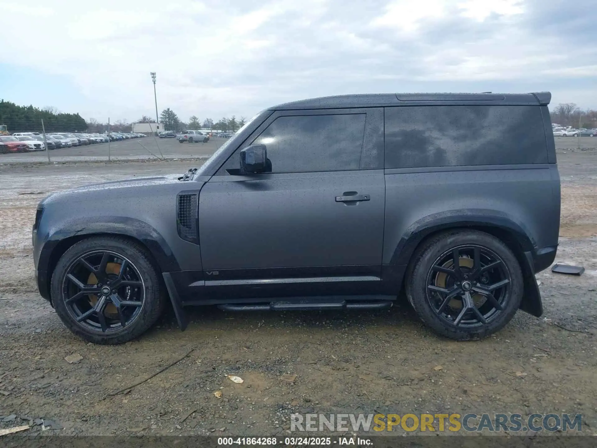 15 fotografías del automóvil dañado SALEW6EE5P2205560 LAND ROVER DEFENDER 2023