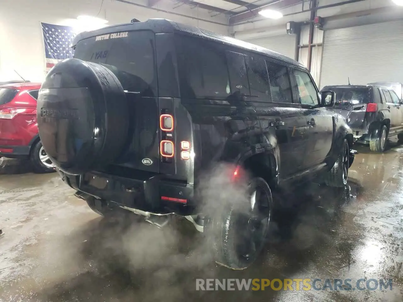 3 fotografías del automóvil dañado SALEWEEE1P2220969 LAND ROVER DEFENDER 2023