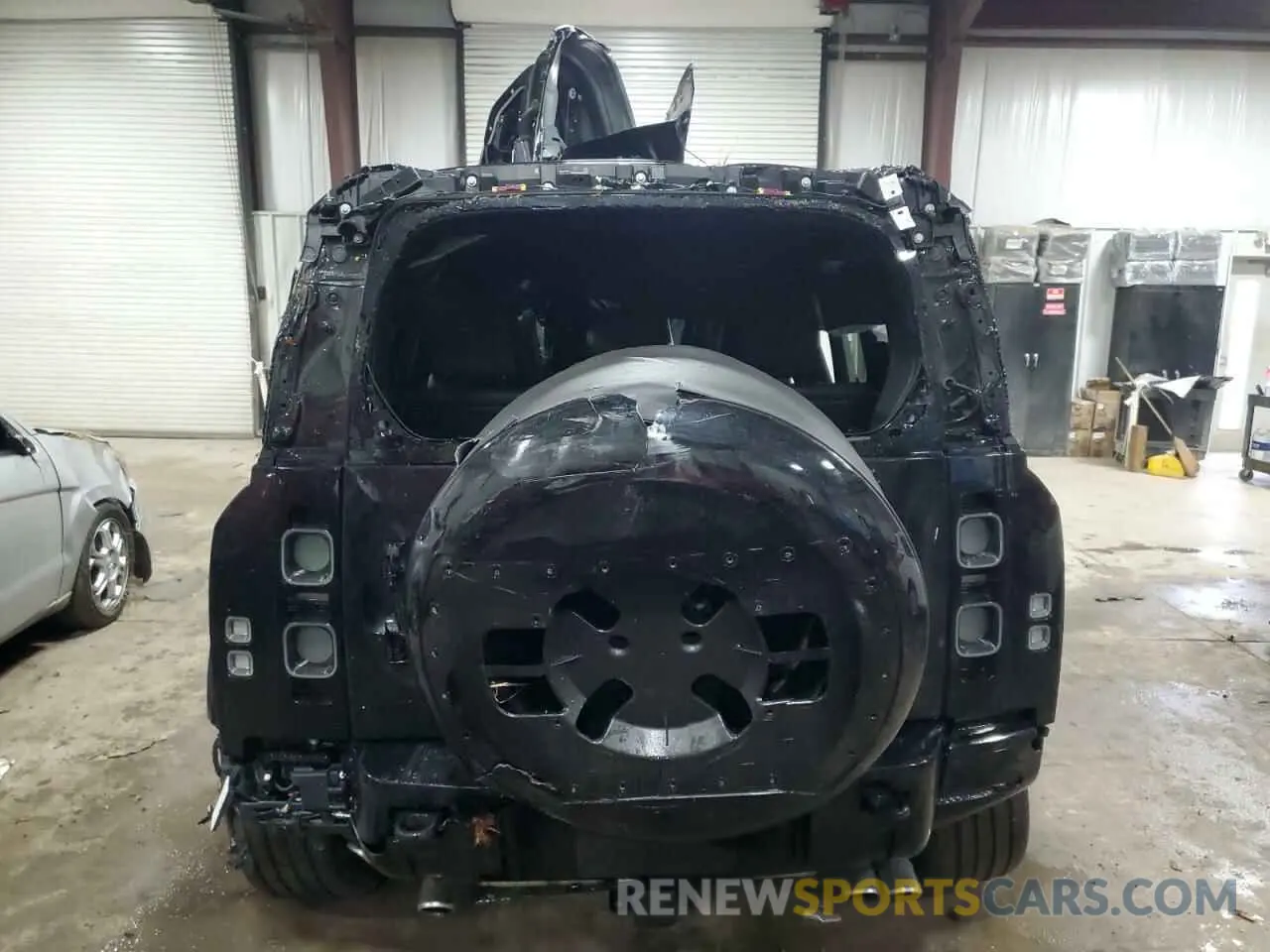 6 fotografías del automóvil dañado SALEWEEE7P2141113 LAND ROVER DEFENDER 2023
