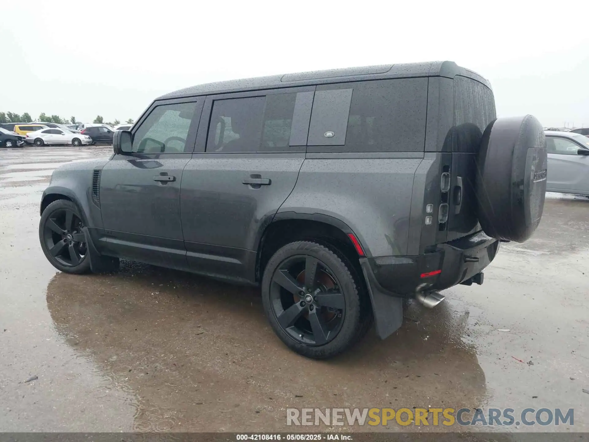 3 fotografías del automóvil dañado SALEWEEE8P2124272 LAND ROVER DEFENDER 2023