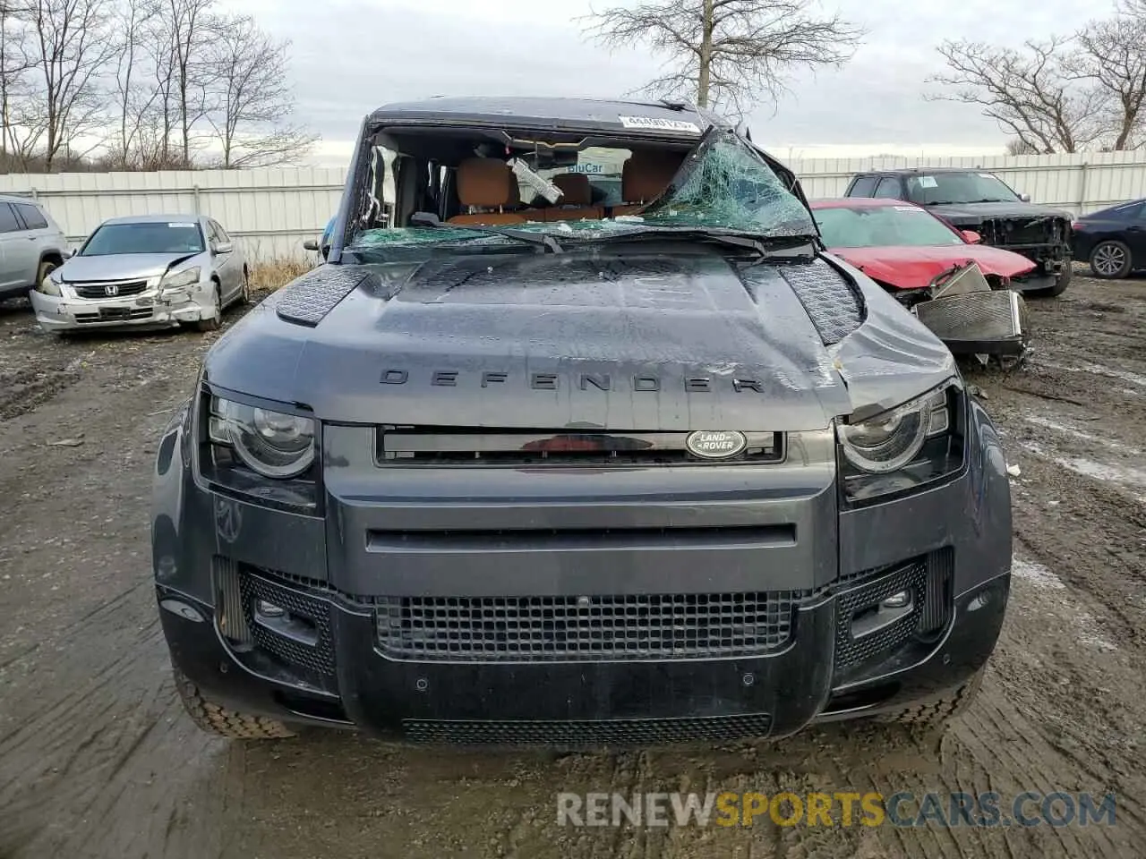 5 fotografías del automóvil dañado SALEWEEE9P2204485 LAND ROVER DEFENDER 2023