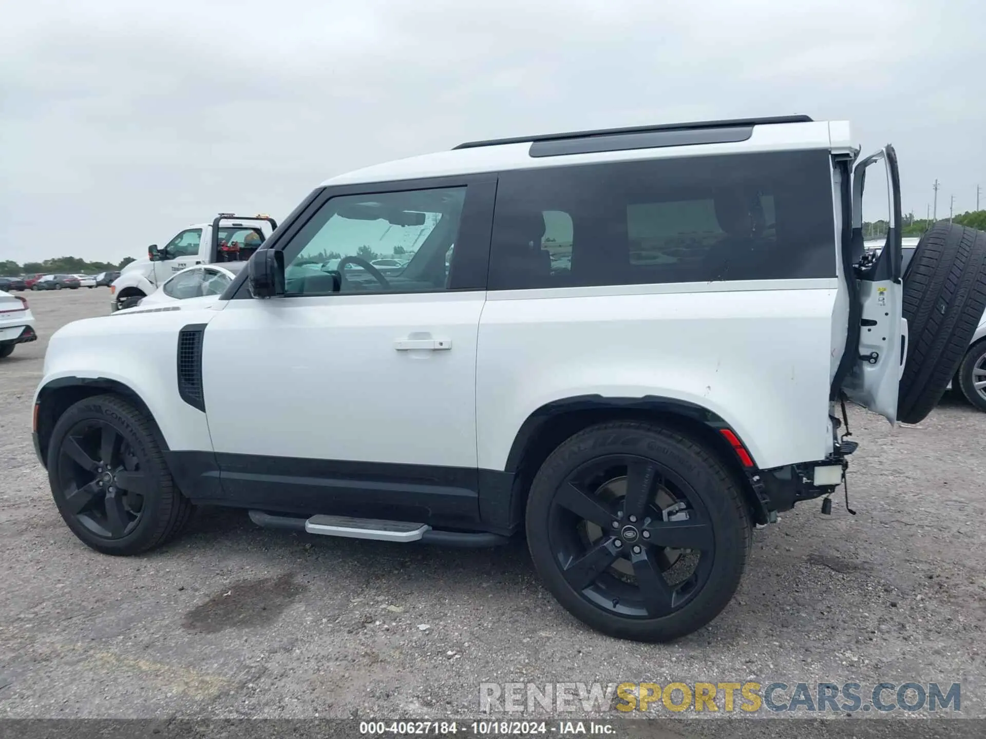 15 fotografías del automóvil dañado SALE26EUXR2277604 LAND ROVER DEFENDER 2024