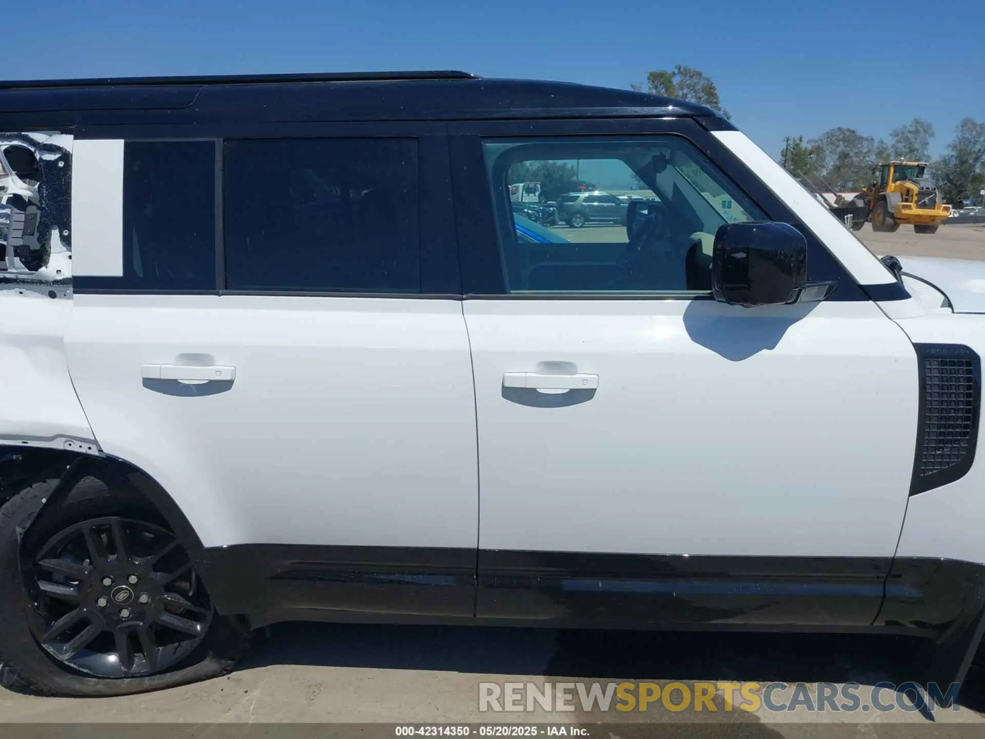 12 fotografías del automóvil dañado SALE27EU5R2352344 LAND ROVER DEFENDER 2024