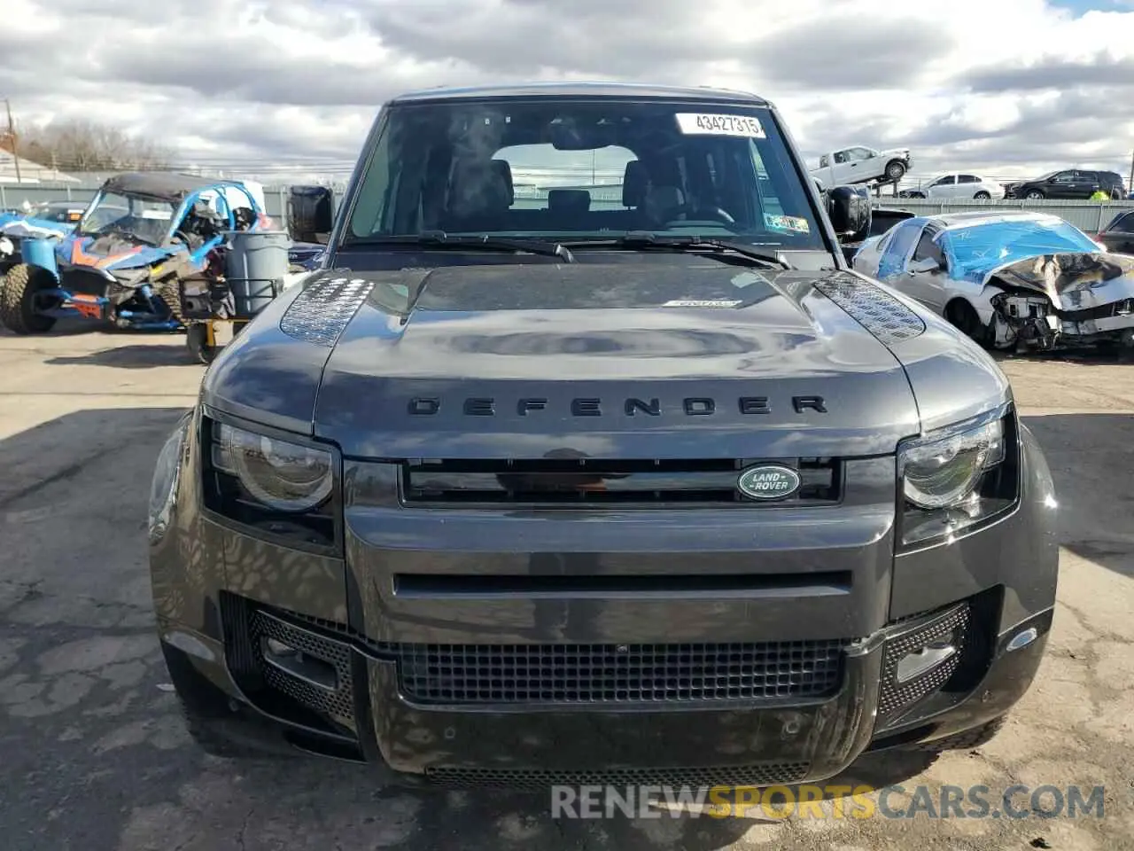 5 fotografías del automóvil dañado SALE27EU6R2351509 LAND ROVER DEFENDER 2024
