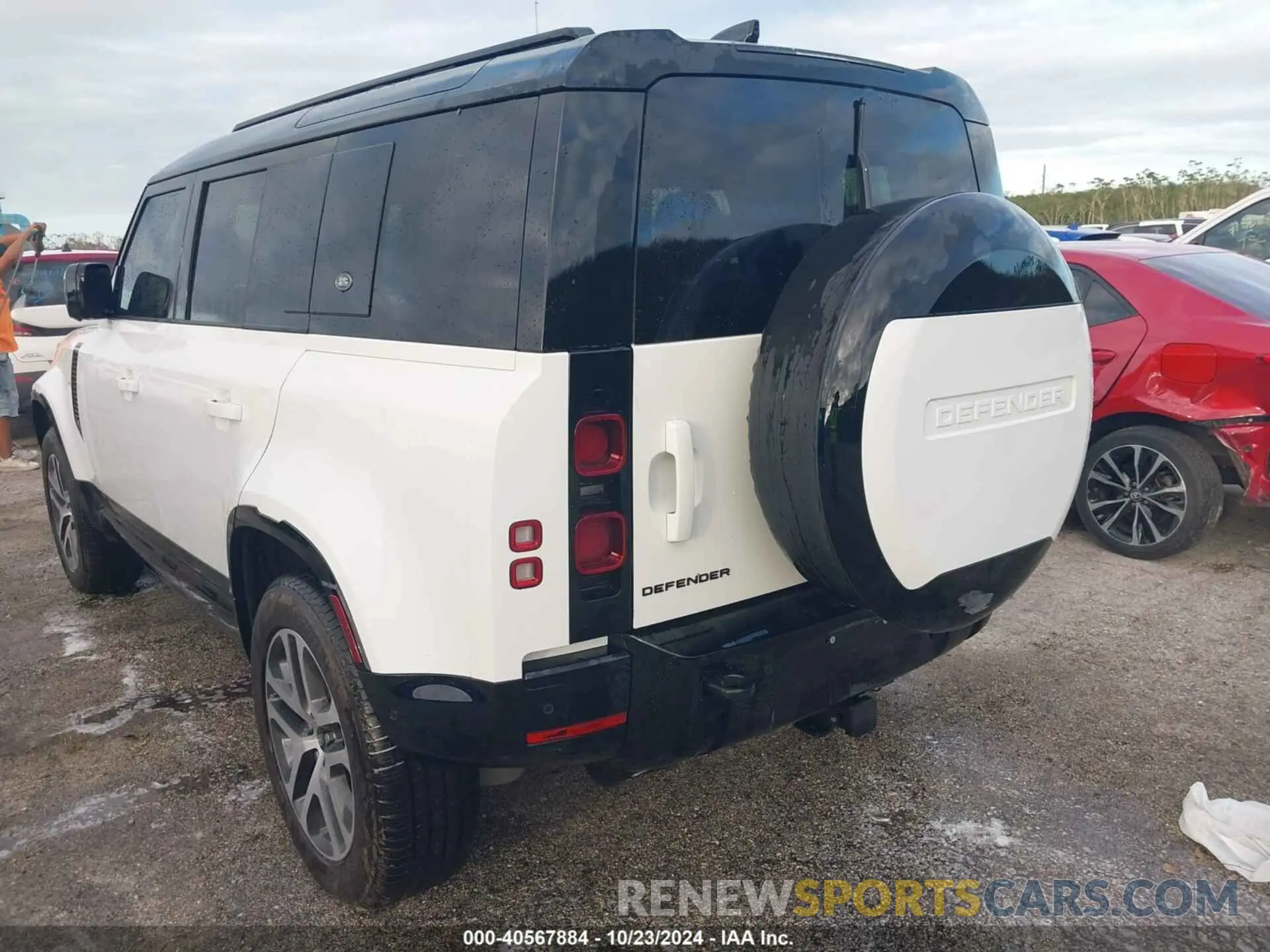 3 fotografías del automóvil dañado SALE27EU8R2288381 LAND ROVER DEFENDER 2024