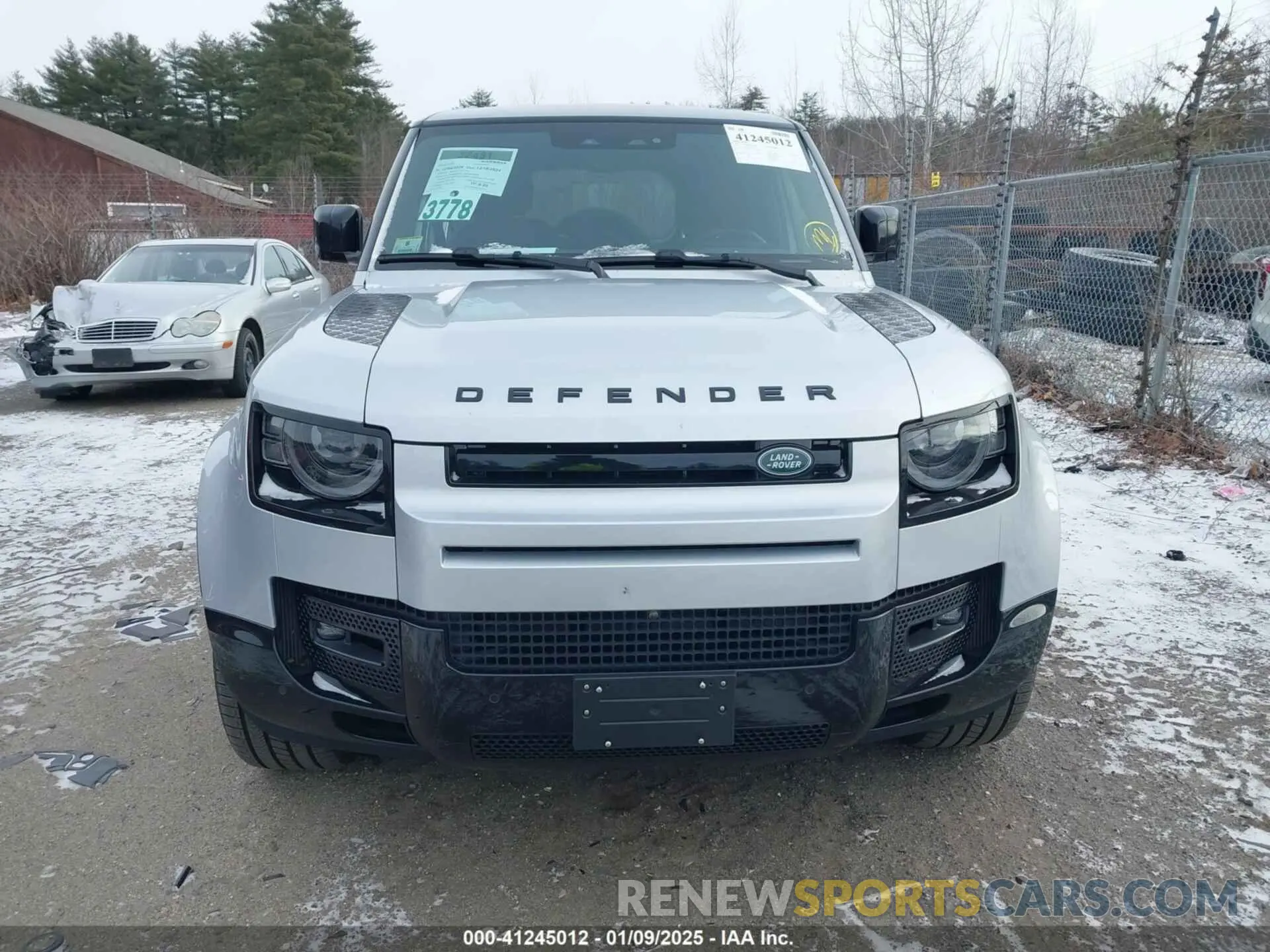 13 fotografías del automóvil dañado SALE27EU8R2335683 LAND ROVER DEFENDER 2024