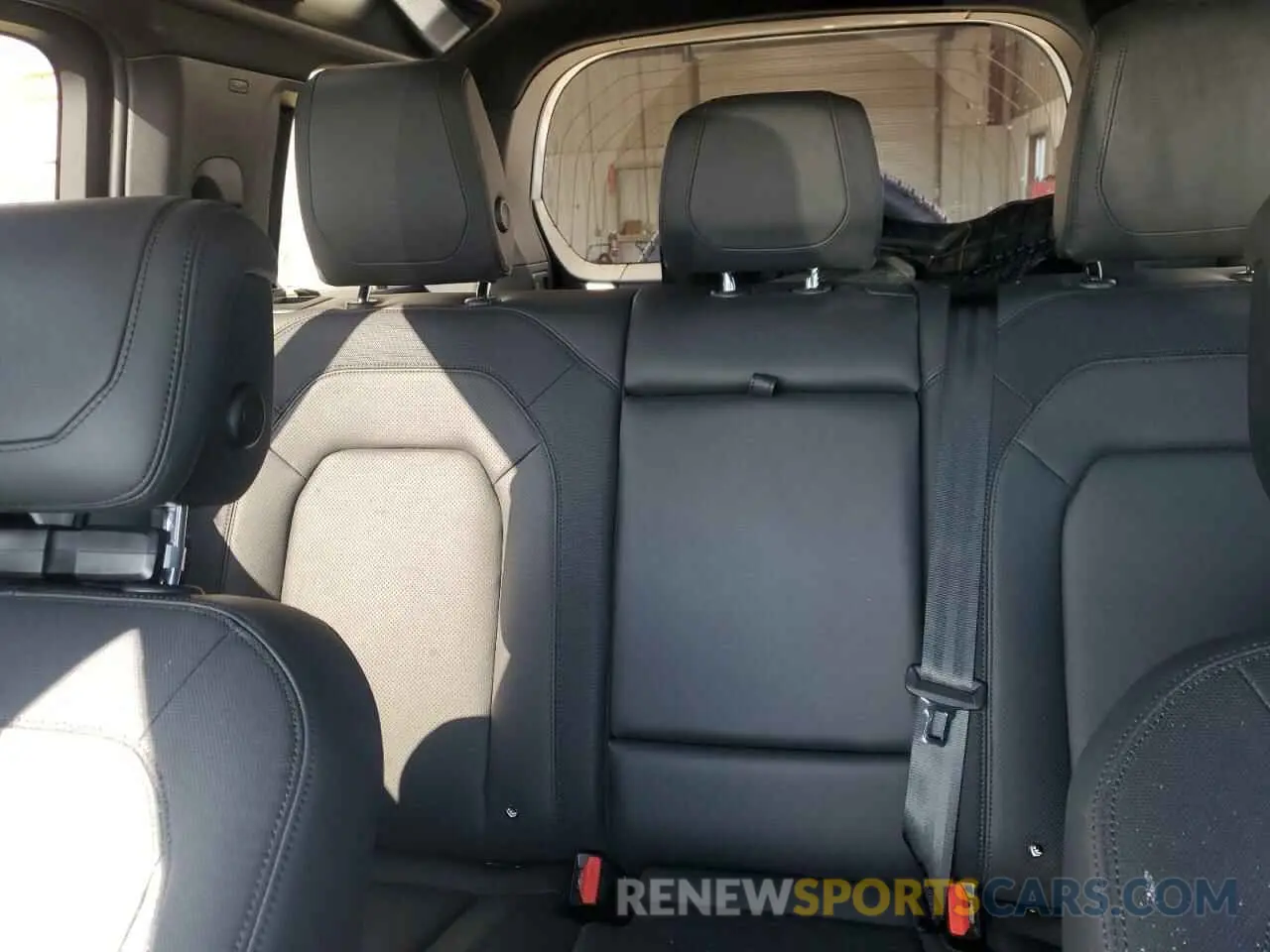 10 fotografías del automóvil dañado SALE27EUXR2289502 LAND ROVER DEFENDER 2024