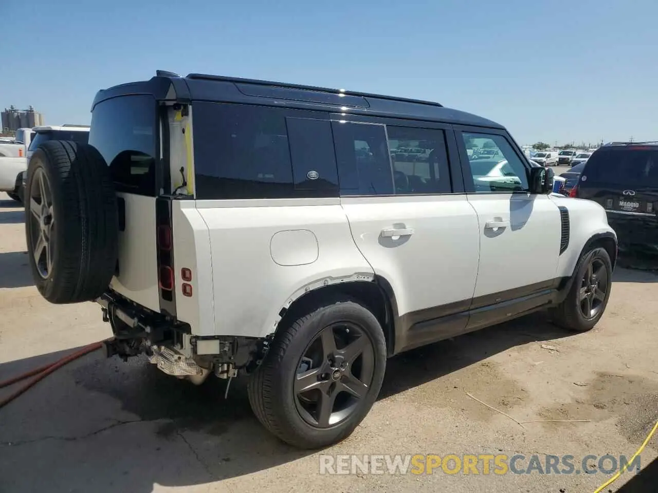 3 fotografías del automóvil dañado SALE27EUXR2289502 LAND ROVER DEFENDER 2024