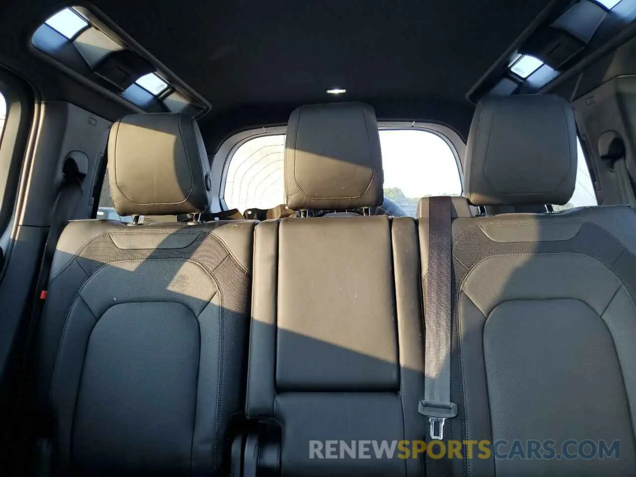 10 fotografías del automóvil dañado SALE2EEU0R2281574 LAND ROVER DEFENDER 2024