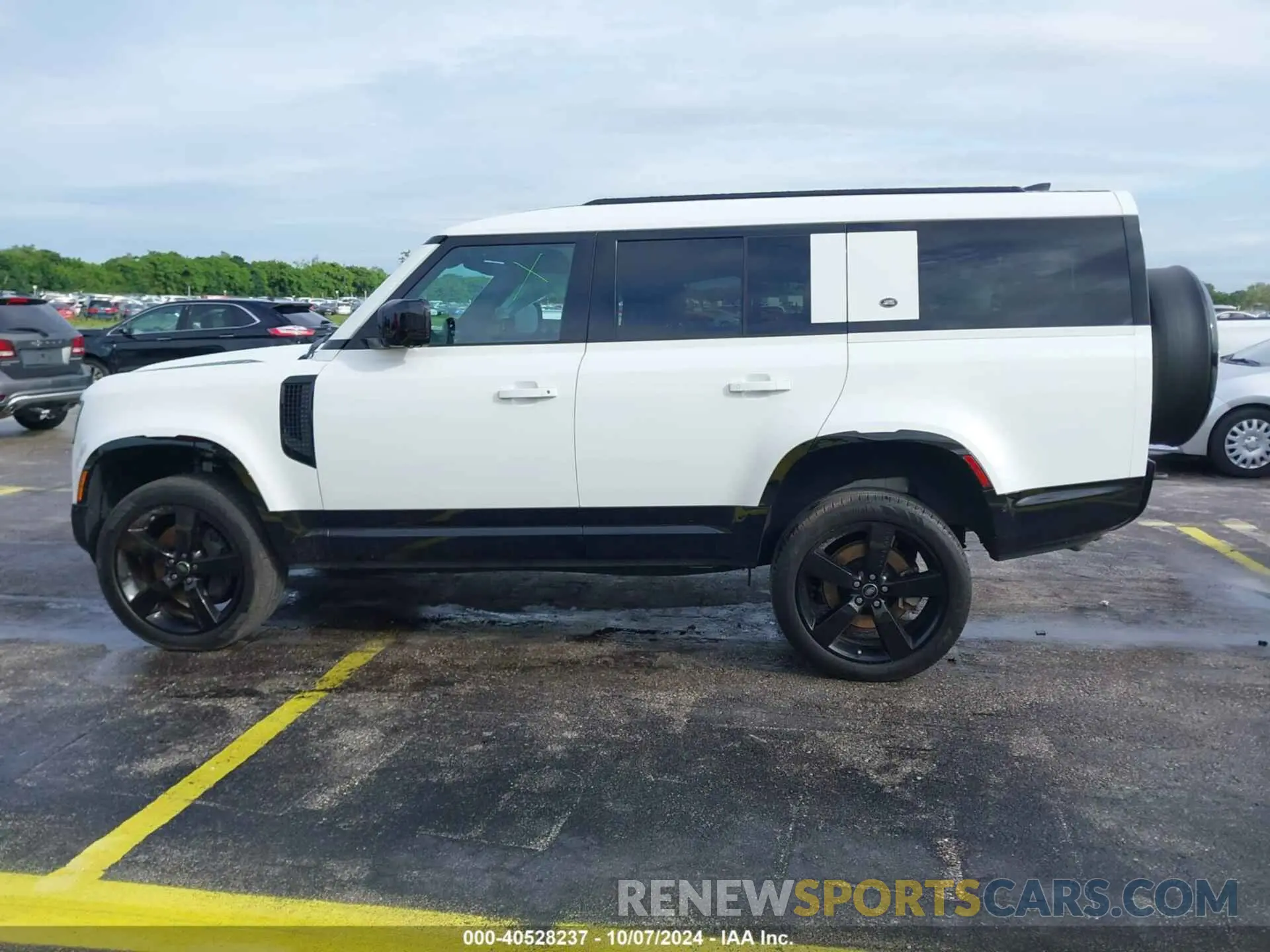 14 fotografías del automóvil dañado SALE2FEU6R2253672 LAND ROVER DEFENDER 2024