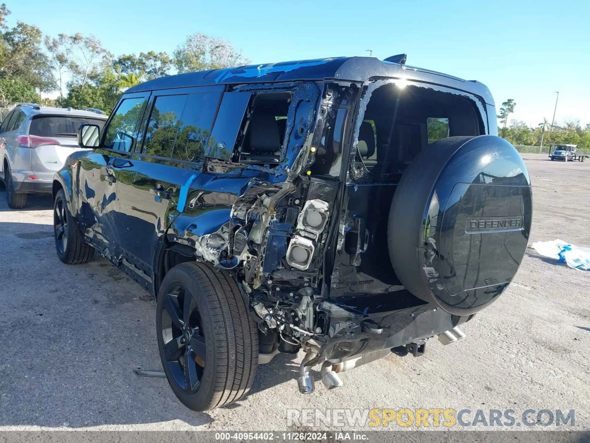 6 fotografías del automóvil dañado SALEBEEE0R2295337 LAND ROVER DEFENDER 2024