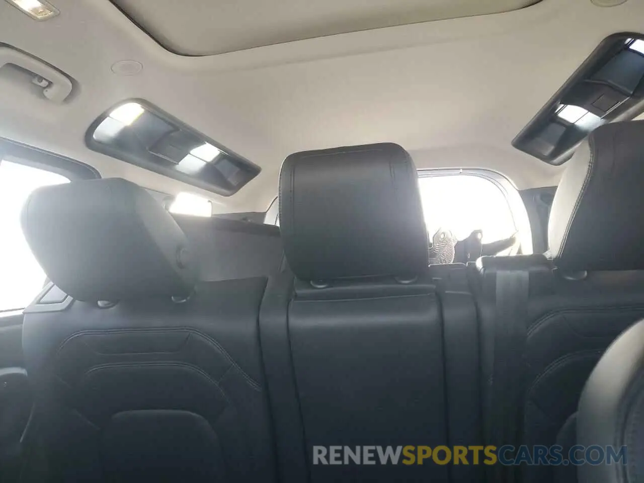 10 fotografías del automóvil dañado SALEJEEX3R2276169 LAND ROVER DEFENDER 2024